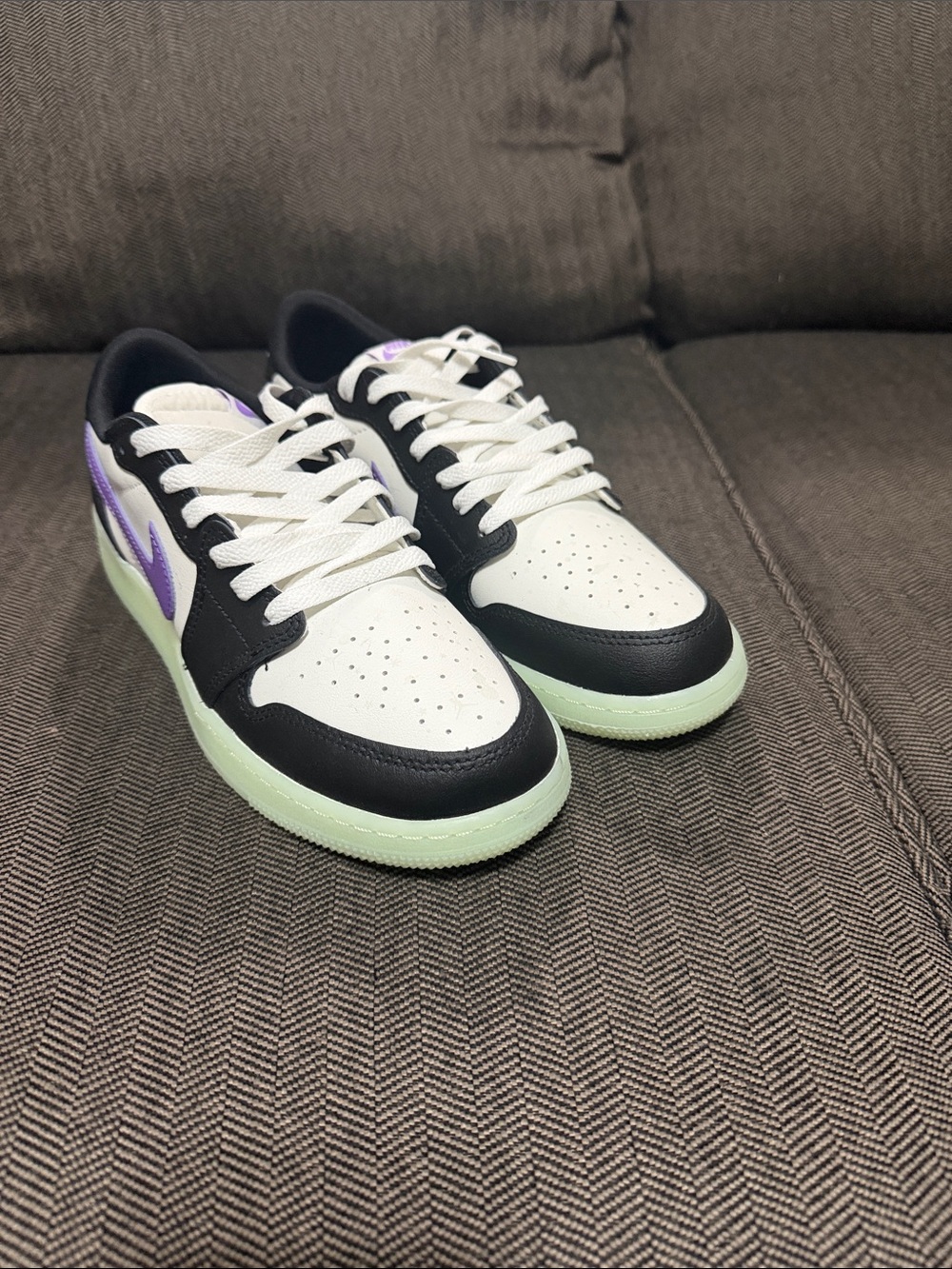 Nike Low-Top Sneakers in White, Black & Purple with Mint Green Sole